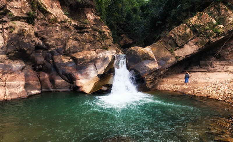 madidi-explore-bolivia-travel-swimming